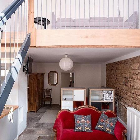Moderne Wohnung mit Studio in Bauernhausscheune am See Biersdorf Exterior foto