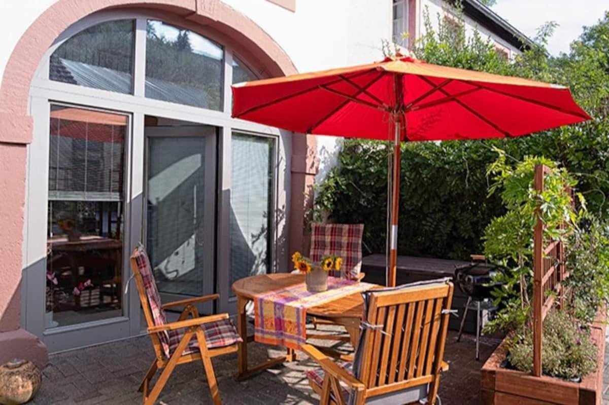 Moderne Wohnung mit Studio in Bauernhausscheune am See Biersdorf Exterior foto