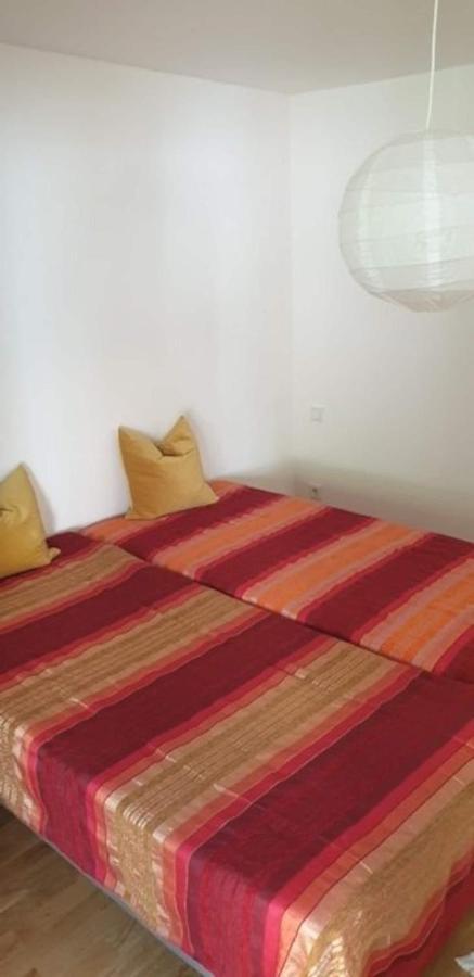 Moderne Wohnung mit Studio in Bauernhausscheune am See Biersdorf Exterior foto